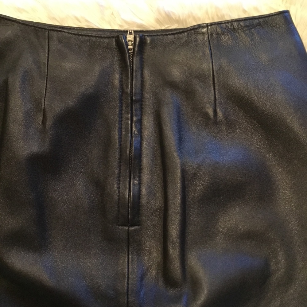 Vintage Wilsons Genuine Black Leather pencil skirt - Picture 4 of 9